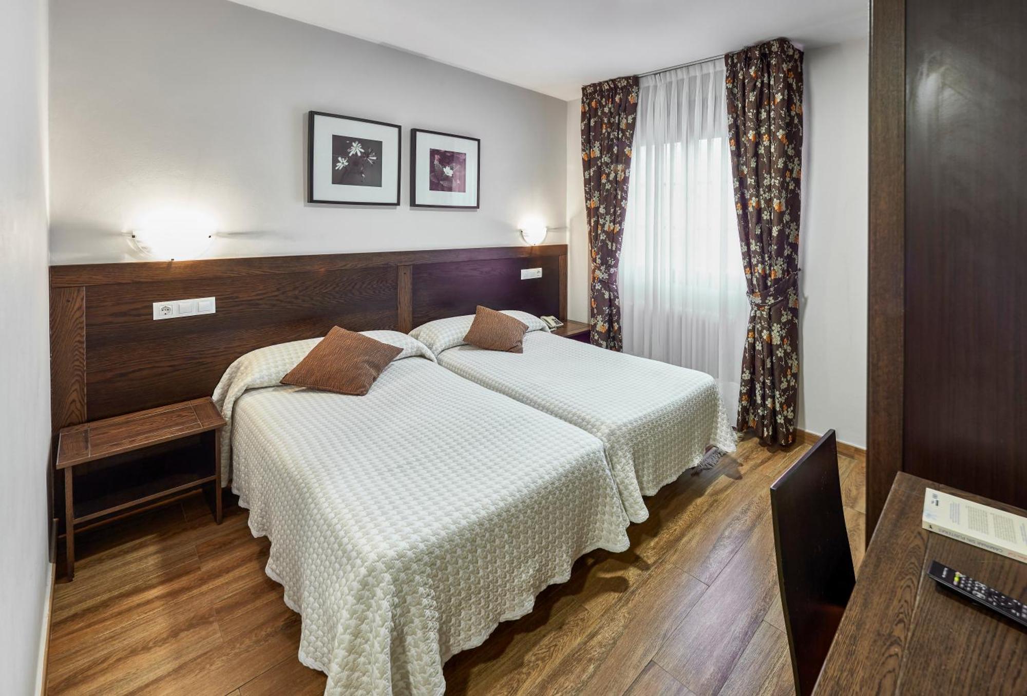 Hotel Rico Luarca Εξωτερικό φωτογραφία